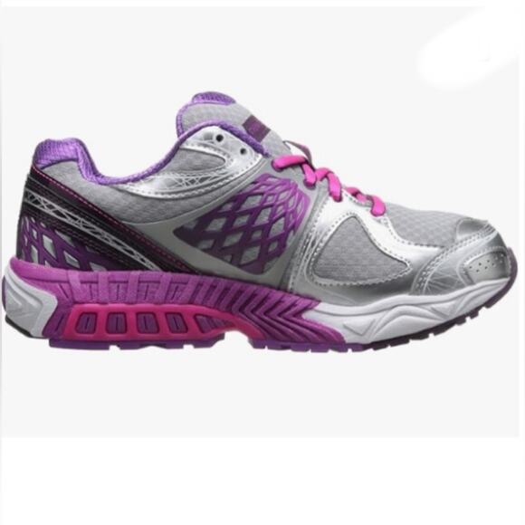 New Balance Women's W1340v2 Optimum Control Running Shoe - Picture 2 of 11